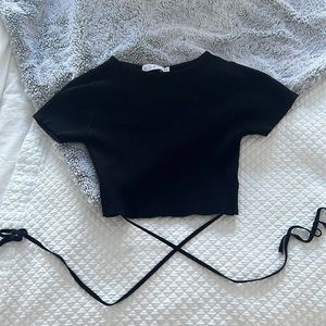 black basic Croptop